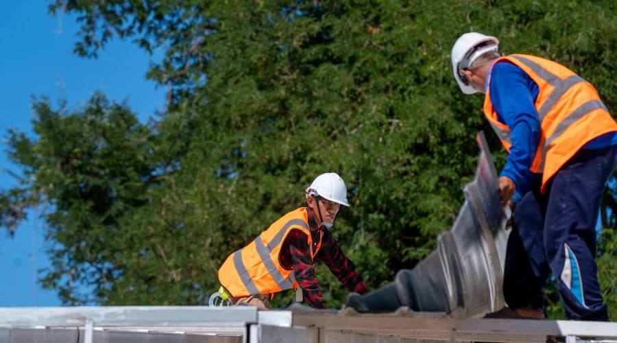 Professional residential roofers in Milan, MO